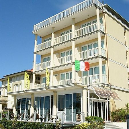Savoy Hotel Marina di Pietrasanta Ngoại thất bức ảnh
